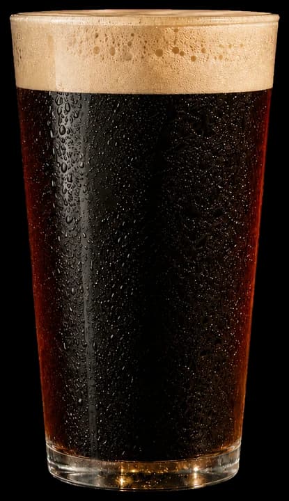 Vaso de cerveza Stout oscura y cremosa